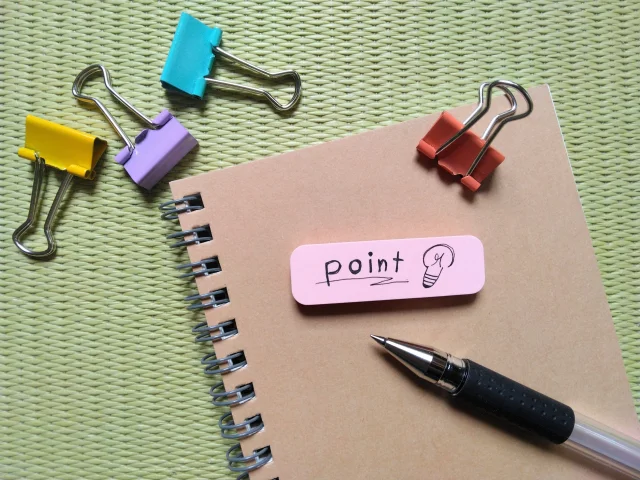 
「POINT」と書かれたふせん